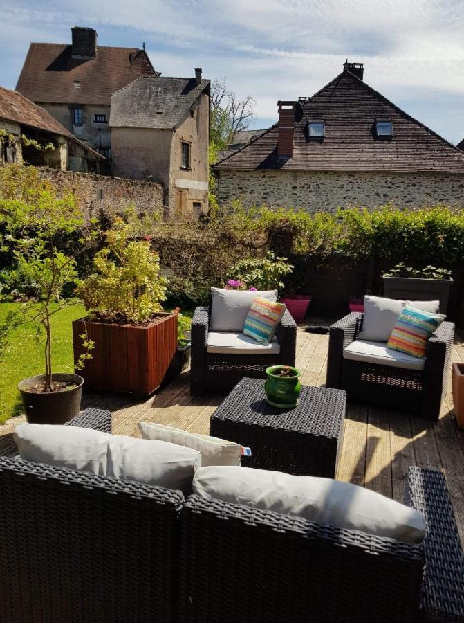 Les Charrons Frühstückspension Segur-le-Chateau